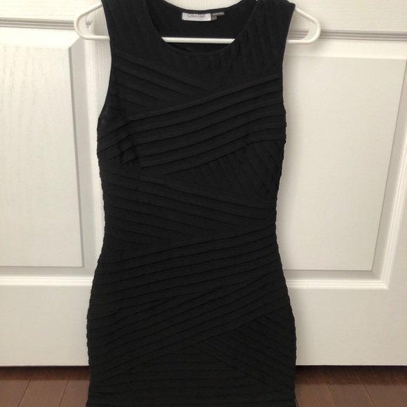 Tight bodycon black patterned dress - Picture 1 of 2